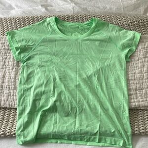 Lululemon Pistachio Swiftly Tee Size 12
